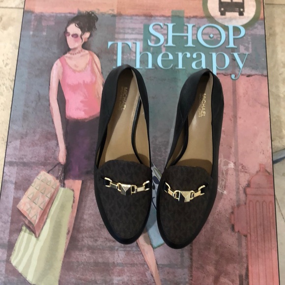 Charlton Convertible Loafer
MICHAEL MICHAEL KORS